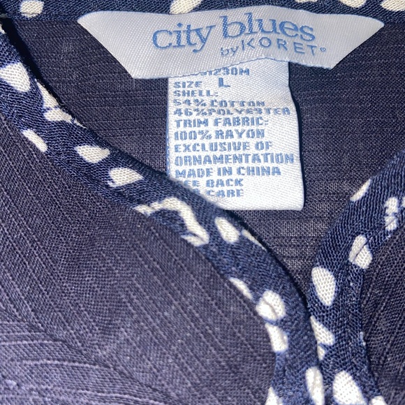 Button up - Picture 8 of 12